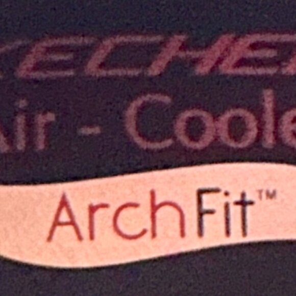 Skechers Arch Fit Recon Men's size 10.5 Water repellant - Picture 7 of 8